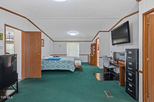 31 Dearstone Drive, Greeneville, TN 37743
