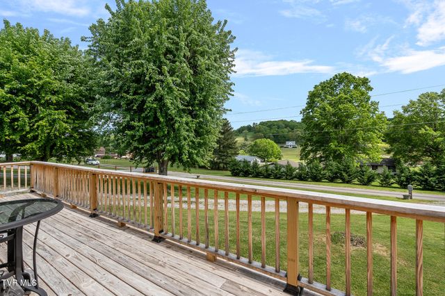 31 Dearstone Drive, Greeneville, TN 37743