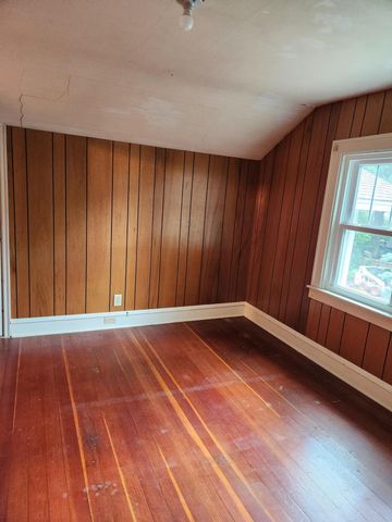 1434 Hythe Street, Saint Paul, MN 55108