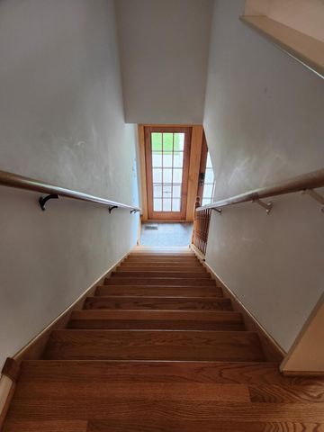 1434 Hythe Street, Saint Paul, MN 55108