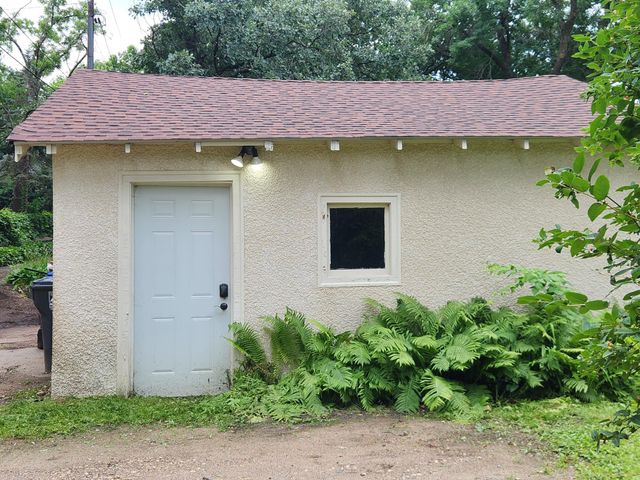 1434 Hythe Street, Saint Paul, MN 55108