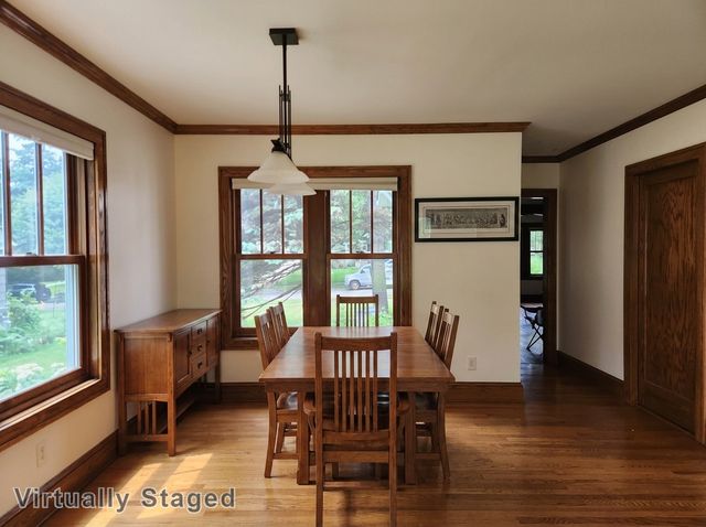 1434 Hythe Street, Saint Paul, MN 55108