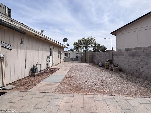 4422 Bennett Drive, Las Vegas, NV 89121