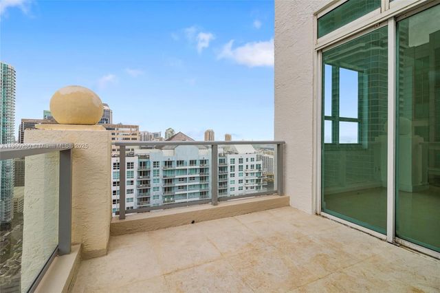 1155 Brickell Bay Dr PH202, Miami, FL 33131