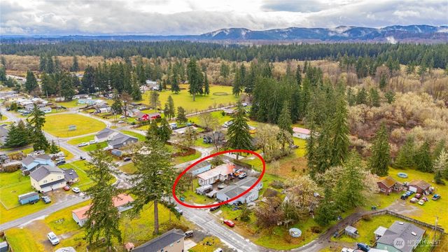 408 W Eagle Avenue, Oakville, WA 98568