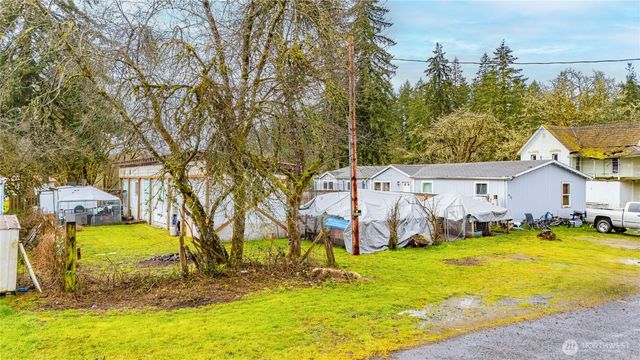 408 W Eagle Avenue, Oakville, WA 98568