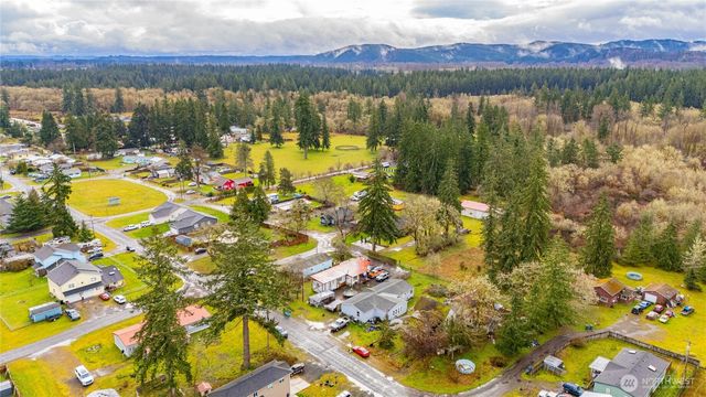 408 W Eagle Avenue, Oakville, WA 98568