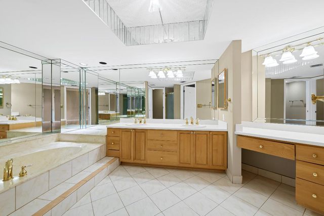 800 Jeffery Street 103, Boca Raton, FL 33487