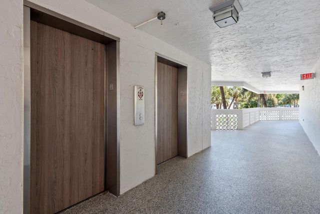 800 Jeffery Street 103, Boca Raton, FL 33487