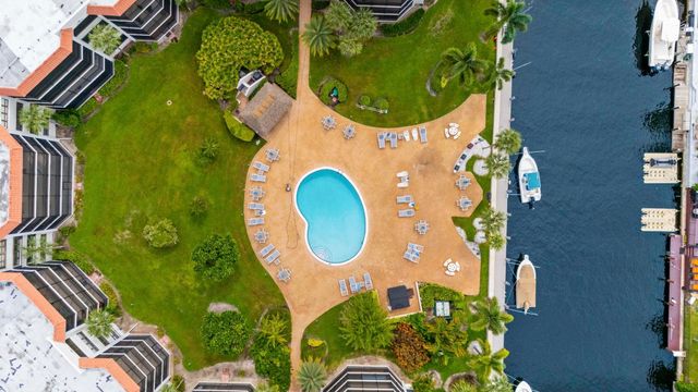 800 Jeffery Street 103, Boca Raton, FL 33487