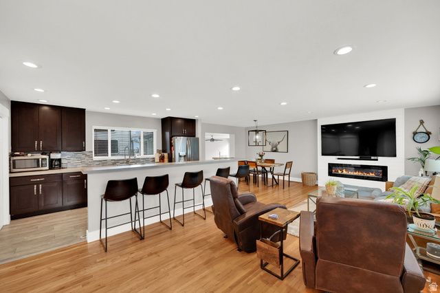 487 E 9270 S, Sandy, UT 84070