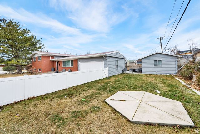 487 E 9270 S, Sandy, UT 84070