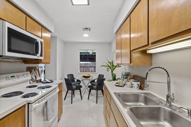 9226 Jollyville RD 131, Austin, TX 78759