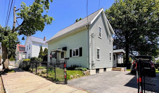 27 Flint St, Lynn, MA 01905