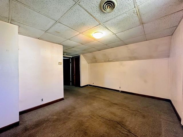 27 Flint St, Lynn, MA 01905