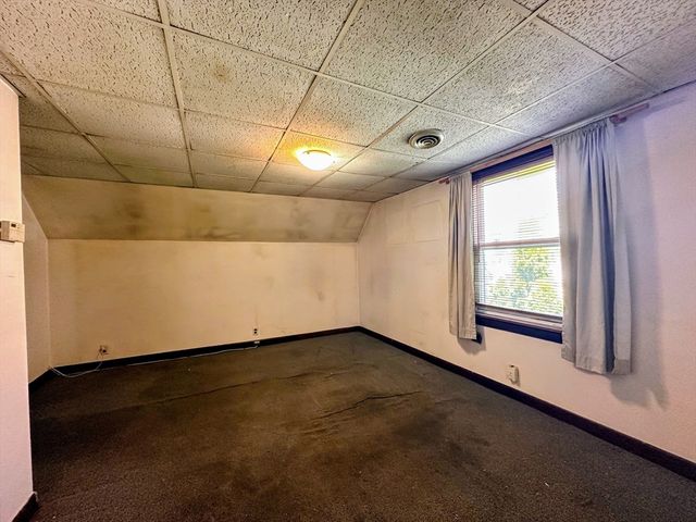 27 Flint St, Lynn, MA 01905