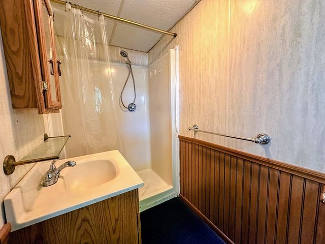 27 Flint St, Lynn, MA 01905