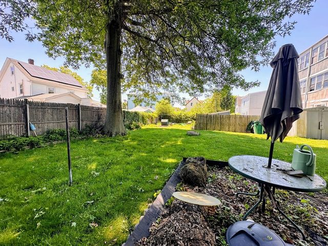 27 Flint St, Lynn, MA 01905