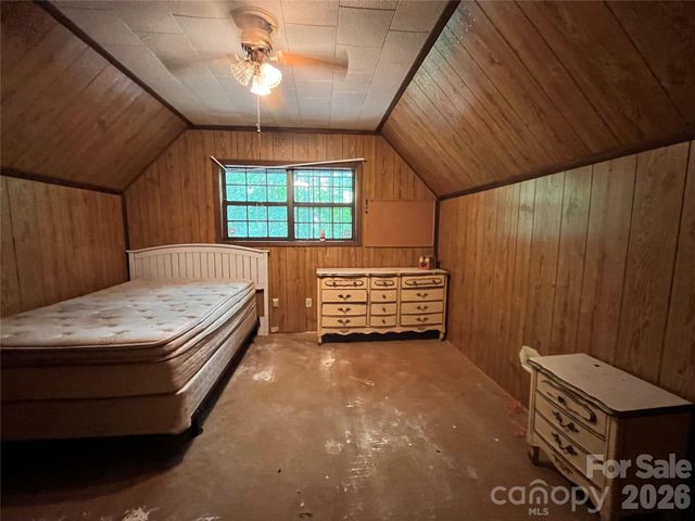 200 Osborn Knob Road, Marion, NC 28752