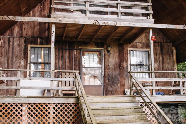 200 Osborn Knob Road, Marion, NC 28752