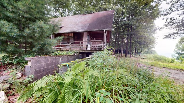 200 Osborn Knob Road, Marion, NC 28752