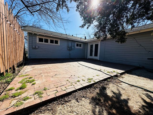 4801 Stephanie Drive, Haltom City, TX 76117