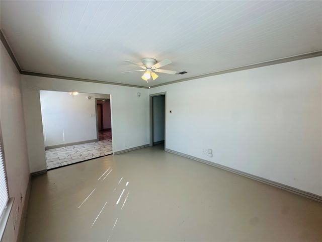 4801 Stephanie Drive, Haltom City, TX 76117