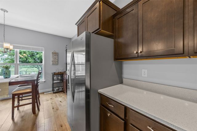 1698 Bridge Creek Ct, Marion, IA 52302