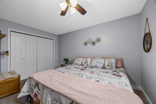 1698 Bridge Creek Ct, Marion, IA 52302
