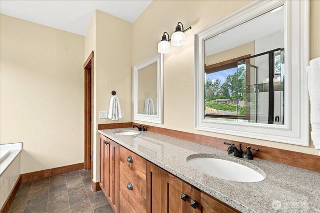 105 09 Lakeside Drive E, Mossyrock, WA 98564