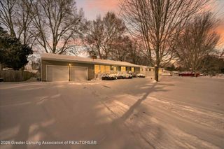 15760 Greenway Drive, Lansing, MI 48906