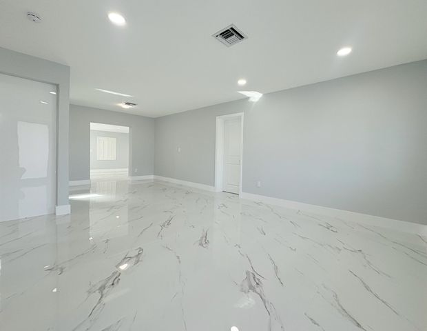 2890 Marbill Road, West Palm Beach, FL 33406