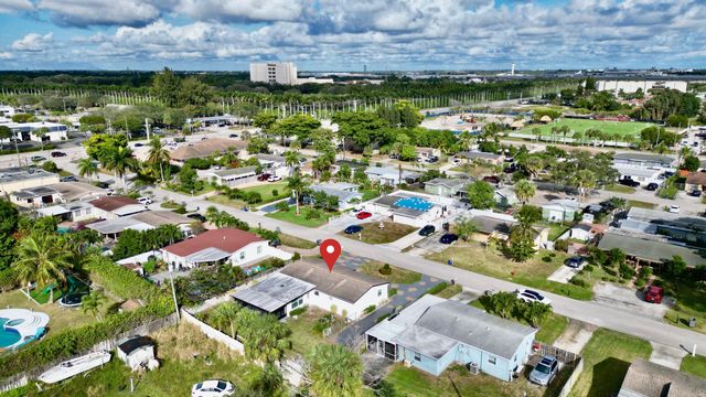 2890 Marbill Road, West Palm Beach, FL 33406