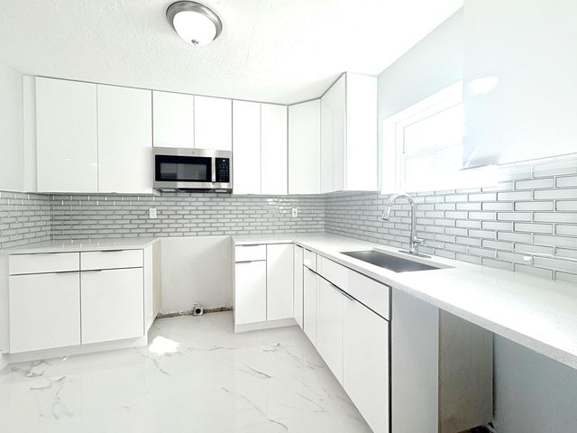 2890 Marbill Road, West Palm Beach, FL 33406