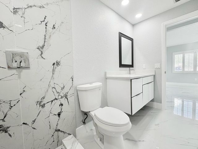 2890 Marbill Road, West Palm Beach, FL 33406