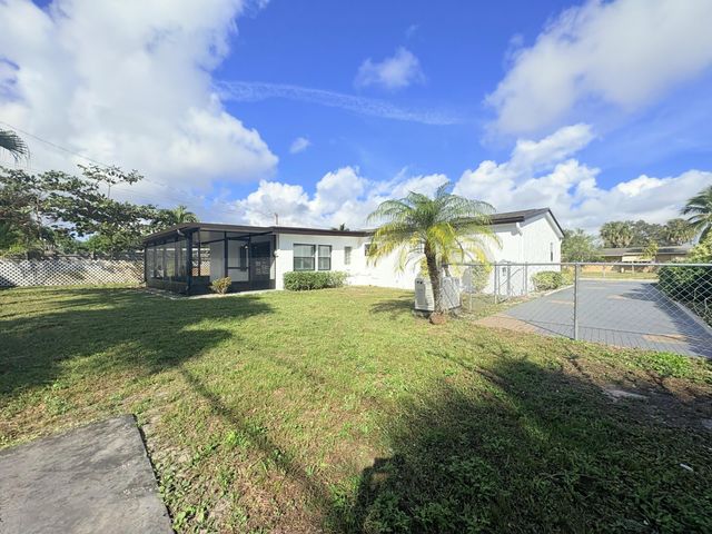 2890 Marbill Road, West Palm Beach, FL 33406
