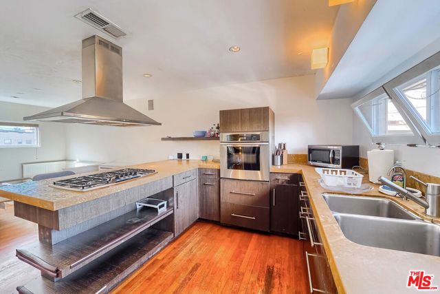 109 Dudley Avenue, Venice (los Angeles), CA 90291