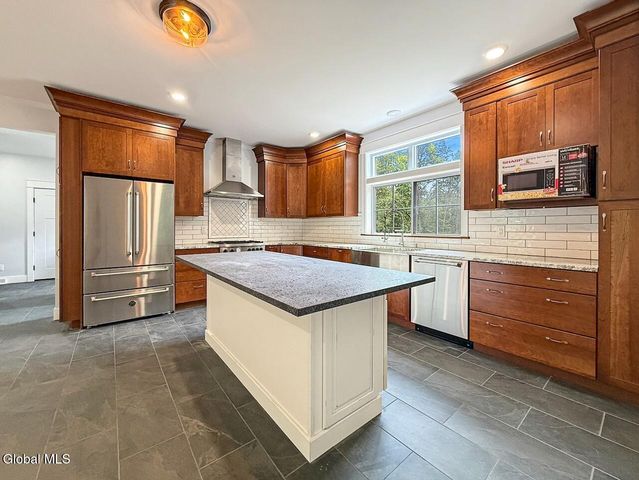 177 Greene Road, Greenfield, NY 12833