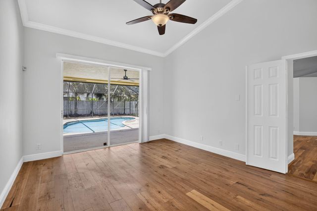1959 Water Ridge Dr, Weston, FL 33326