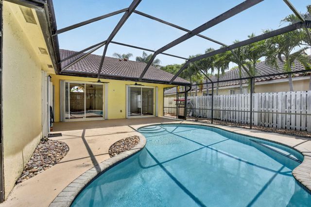 1959 Water Ridge Dr, Weston, FL 33326