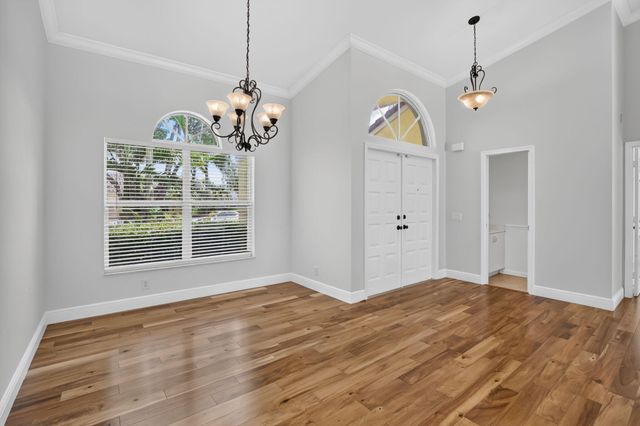 1959 Water Ridge Dr, Weston, FL 33326