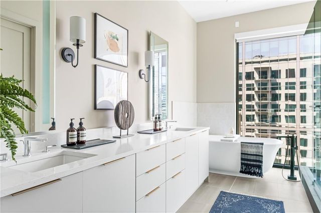 40 12th NE Street 1906, Atlanta, GA 30309