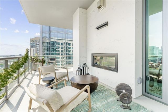 40 12th NE Street 1906, Atlanta, GA 30309