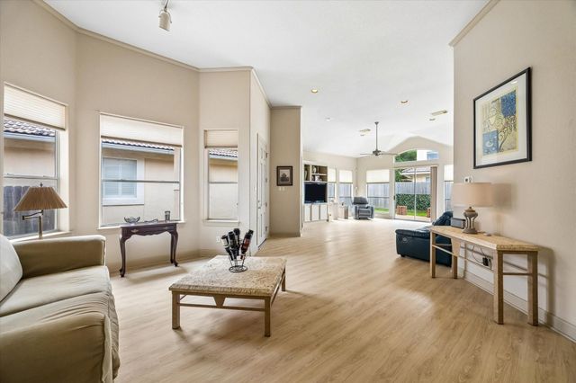 316 Harborside Circle, League City, TX 77565