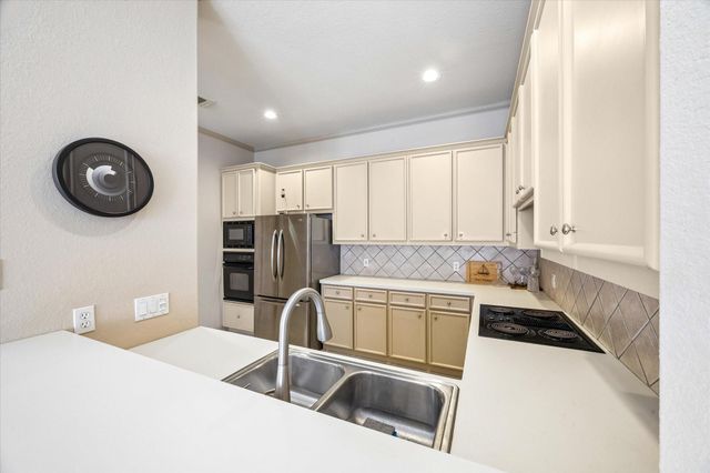 316 Harborside Circle, League City, TX 77565