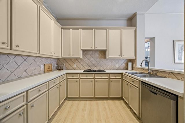 316 Harborside Circle, League City, TX 77565