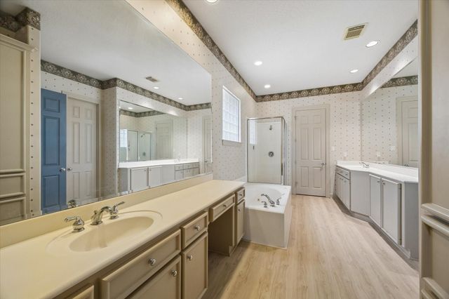 316 Harborside Circle, League City, TX 77565