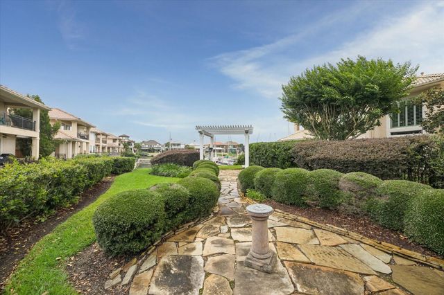 316 Harborside Circle, League City, TX 77565
