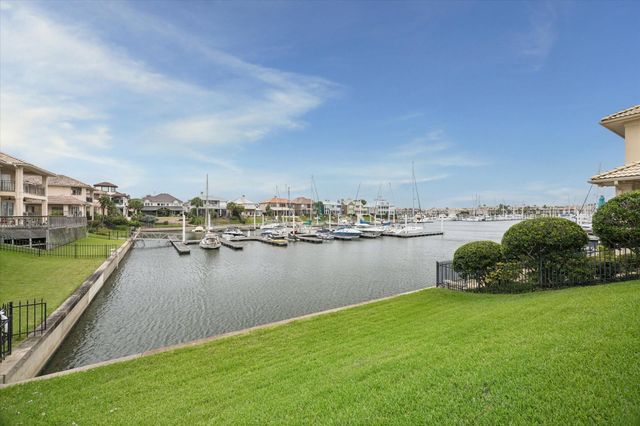 316 Harborside Circle, League City, TX 77565