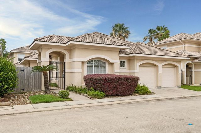 316 Harborside Circle, League City, TX 77565